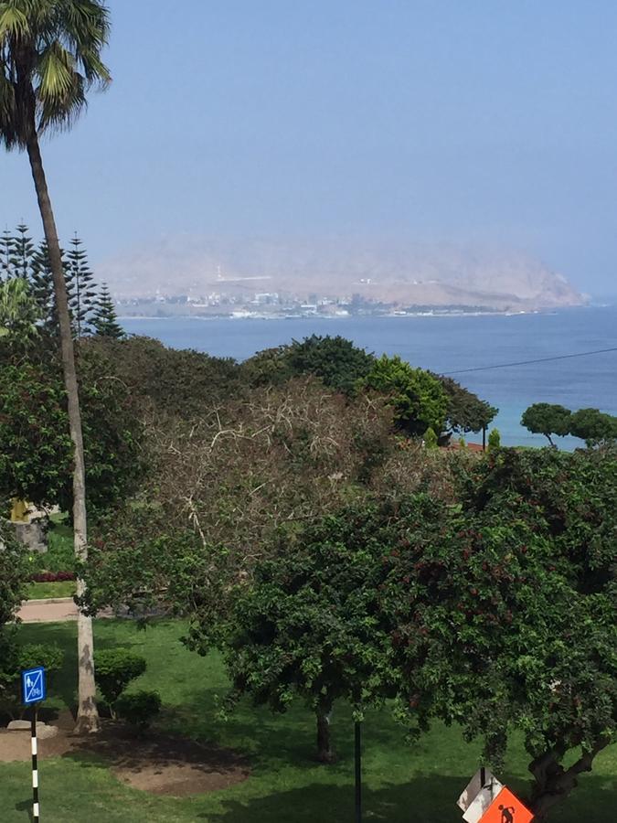 Miraflores Frente Al Mar Lima Exterior foto