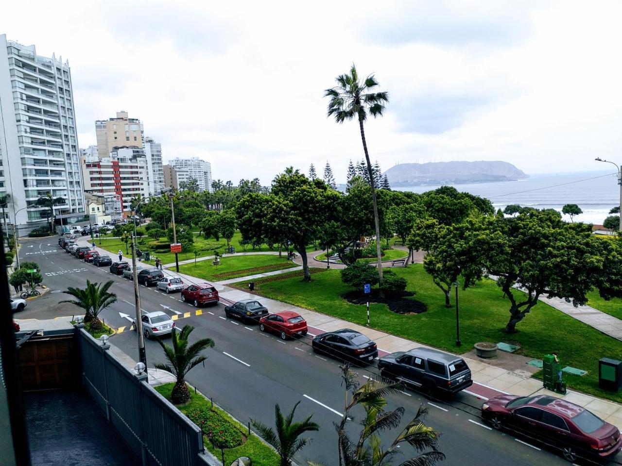 Miraflores Frente Al Mar Lima Exterior foto