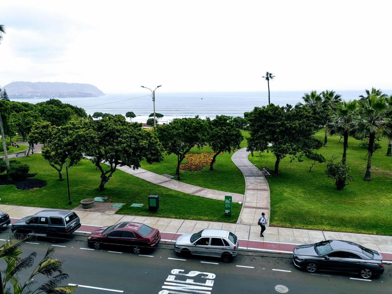 Miraflores Frente Al Mar Lima Exterior foto