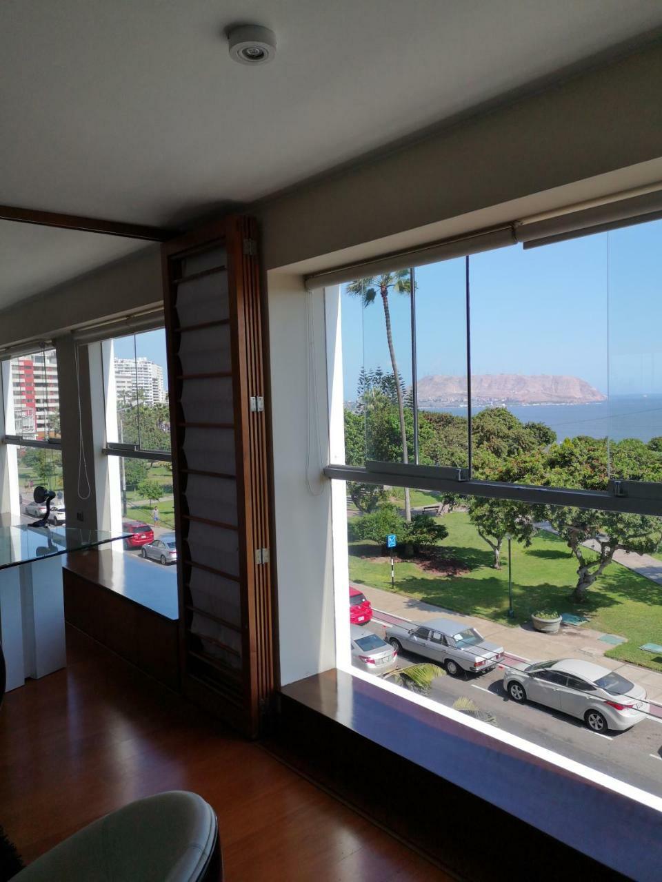 Miraflores Frente Al Mar Lima Exterior foto